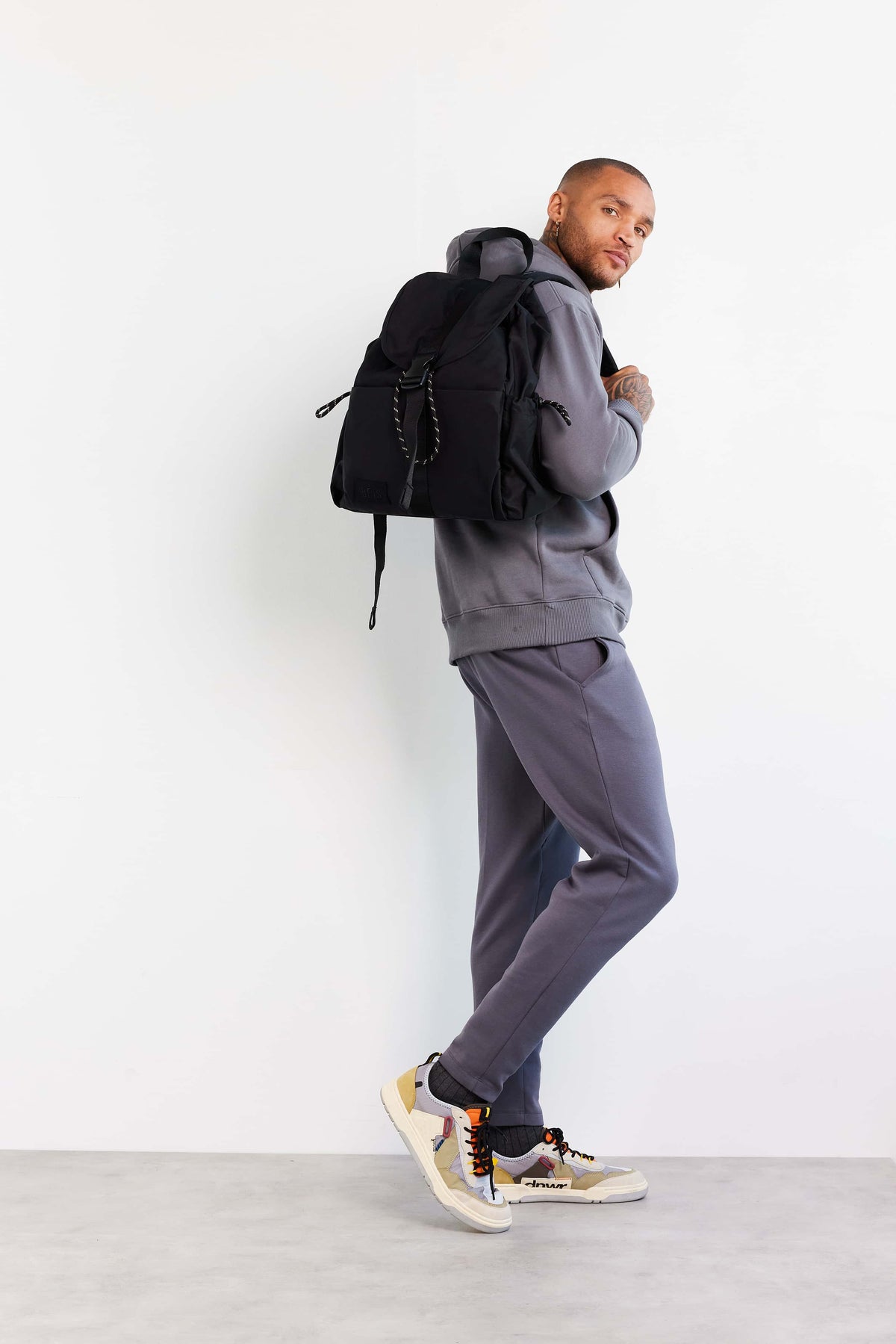 The Sport Backpack in Black - Image 9