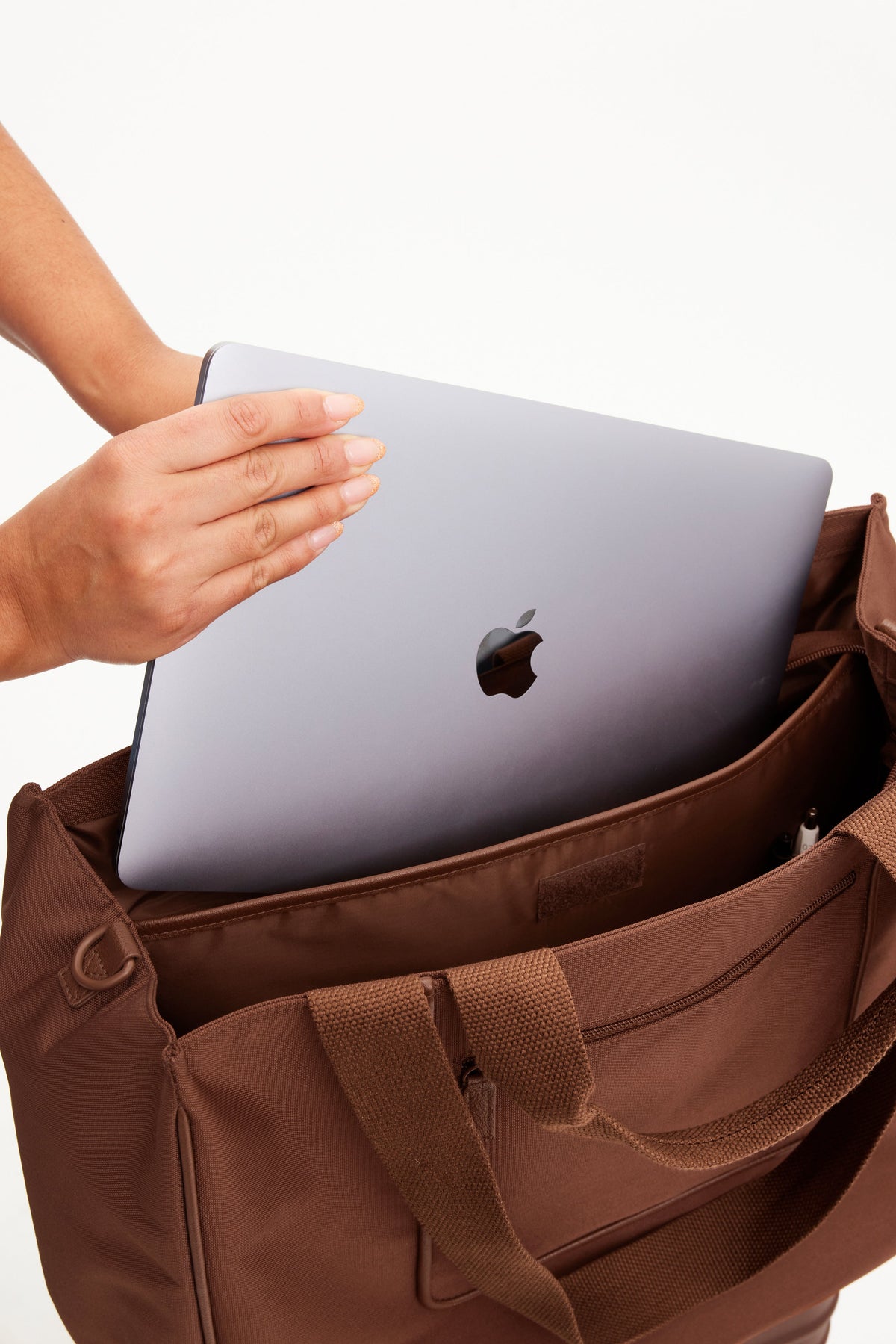 The East To West Tote in Maple - Image 9