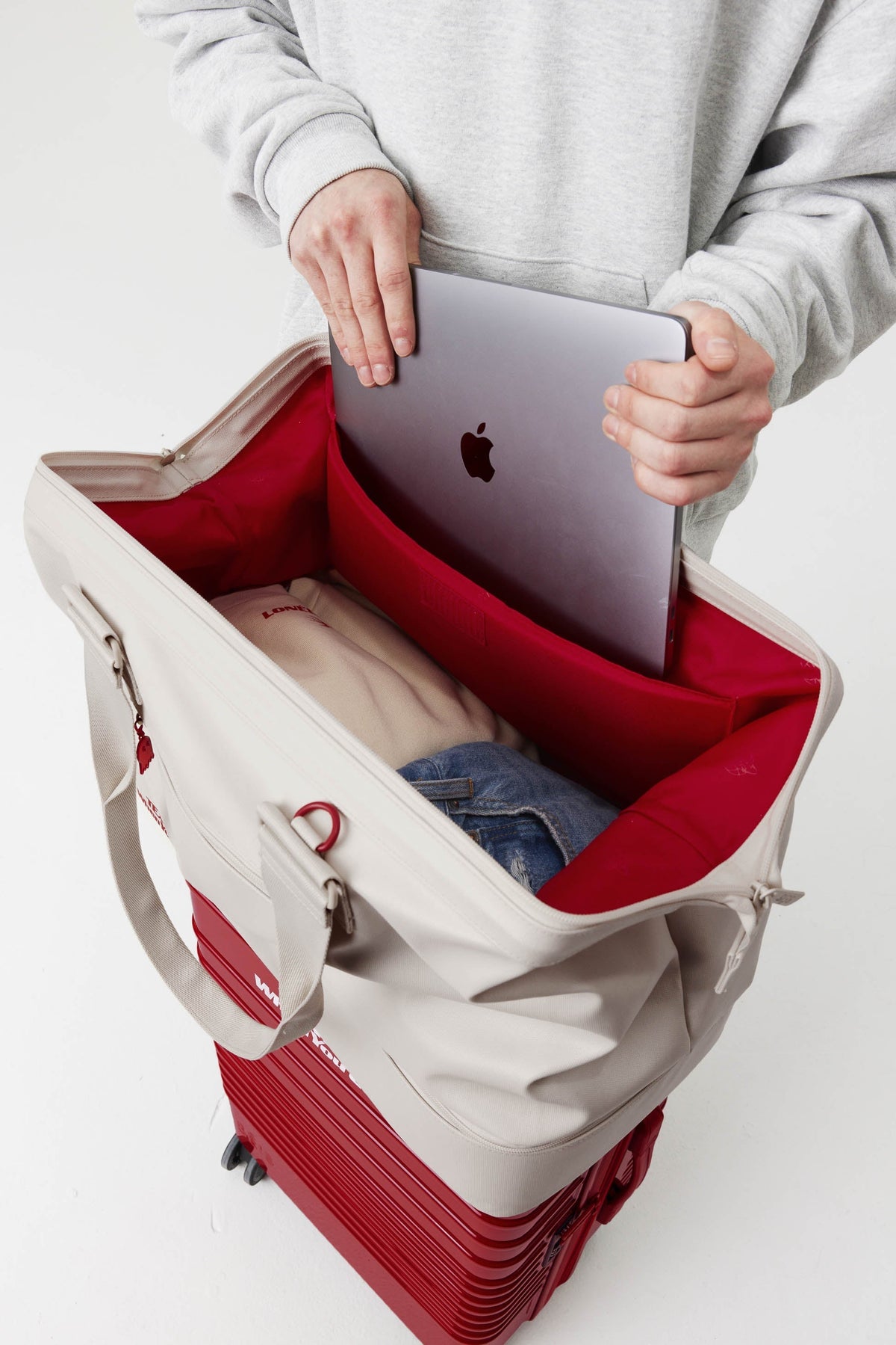 Resale The Weekender in Ghost White - Image 4