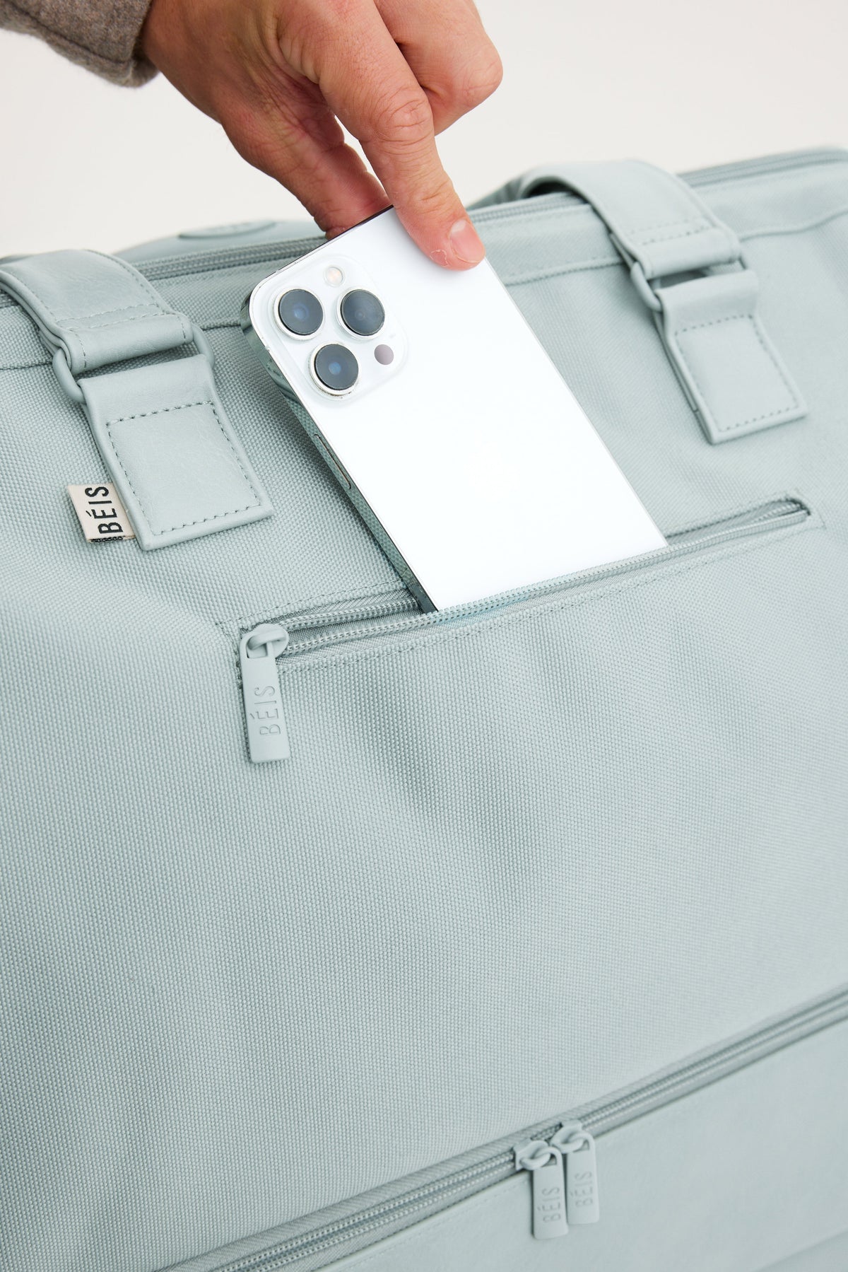 Resale The Weekender in Slate - Image 9