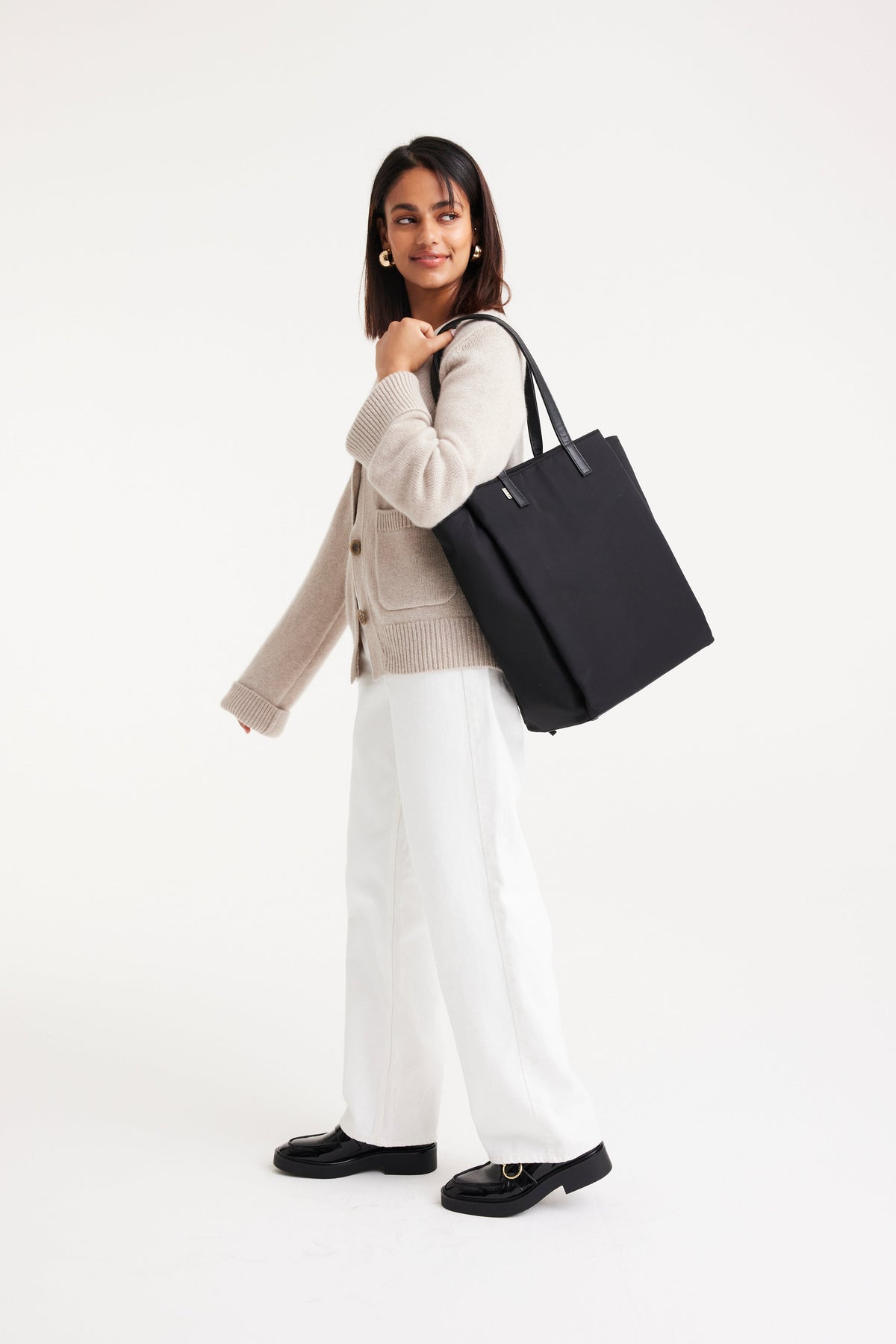 The Commuter Tote in Black - Image 3