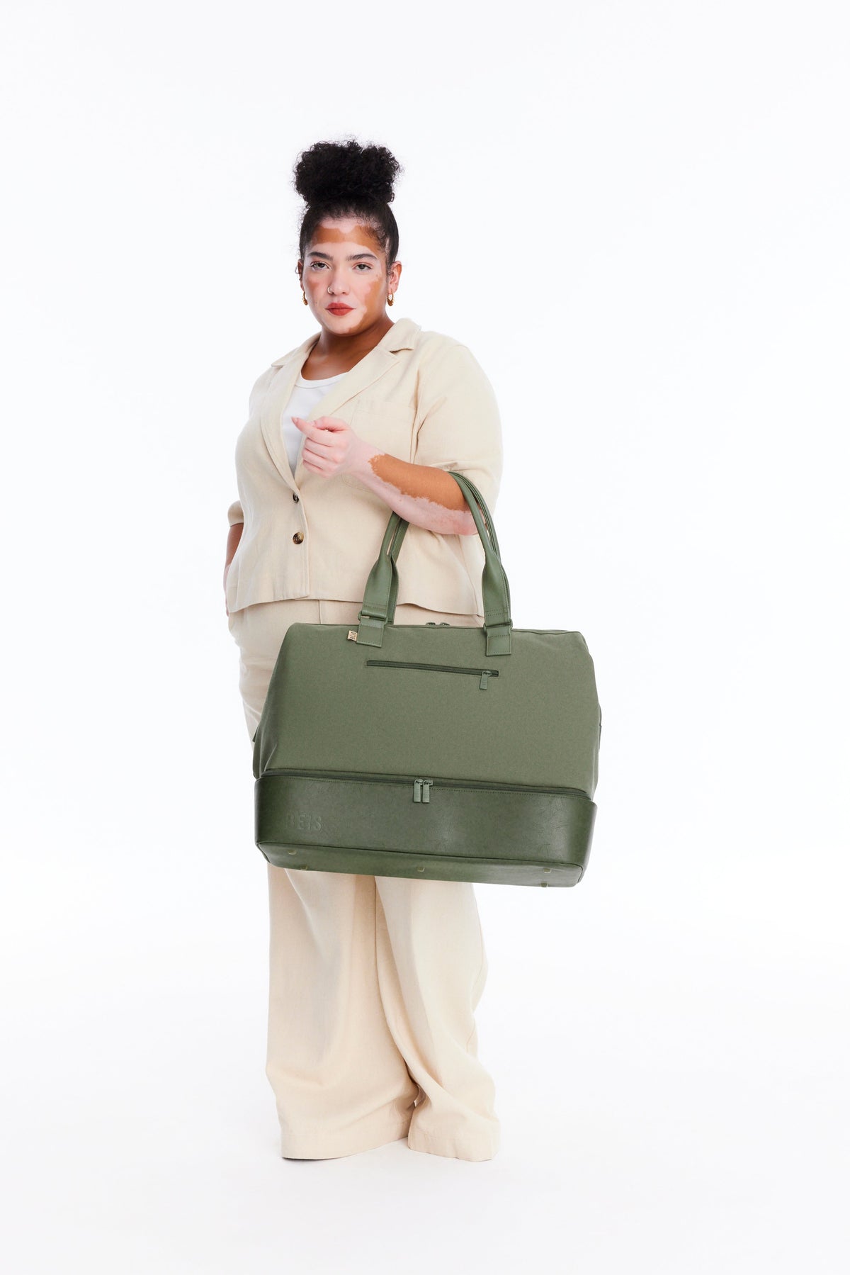The Weekender in Olive - Image 5