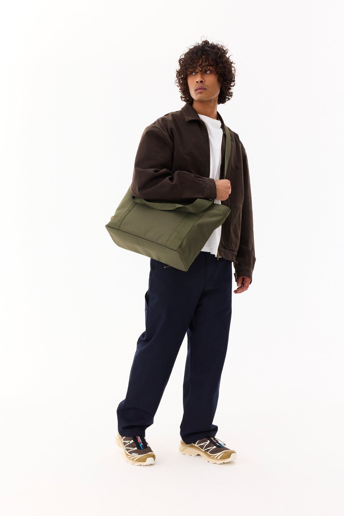 The BÉISics Tote in Olive - Image 5