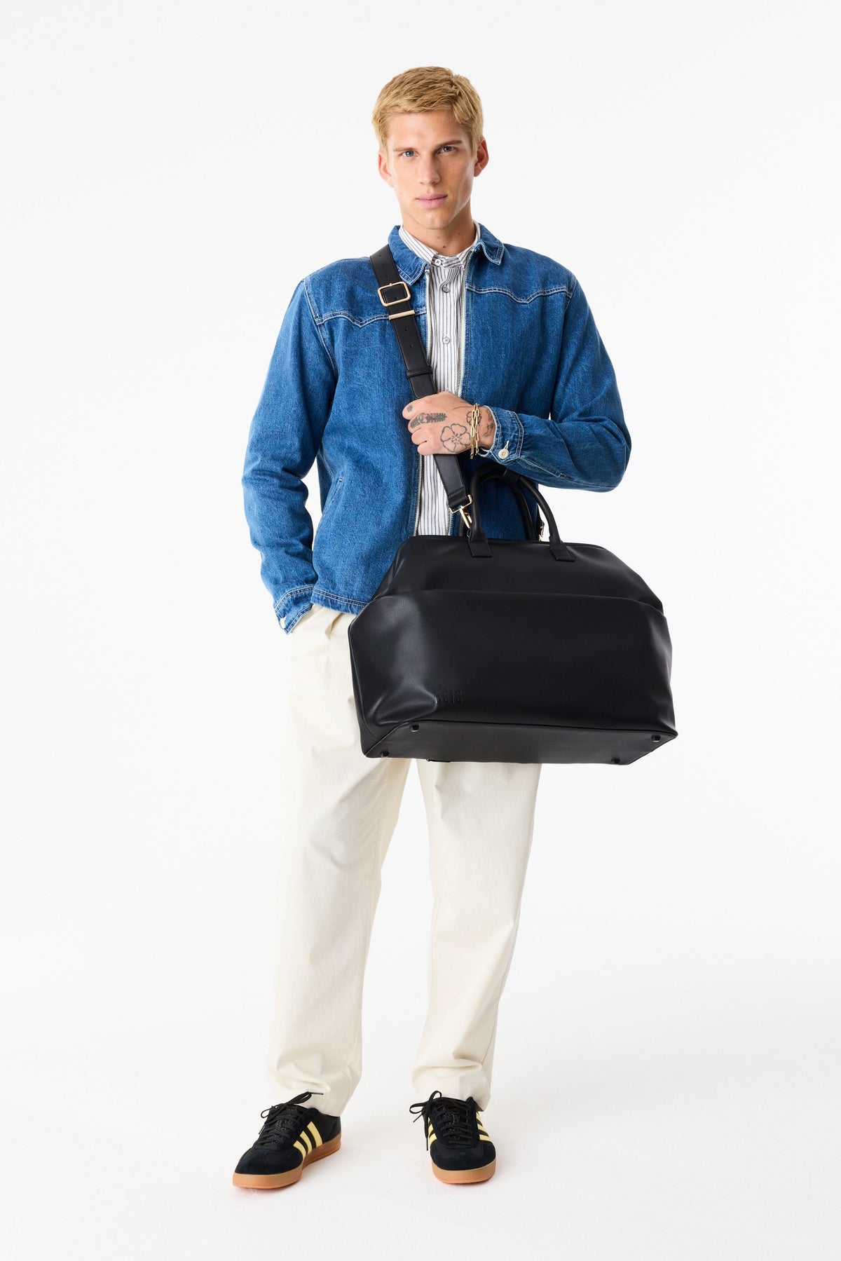 The Essential Weekender in Wicked Black - Image 6