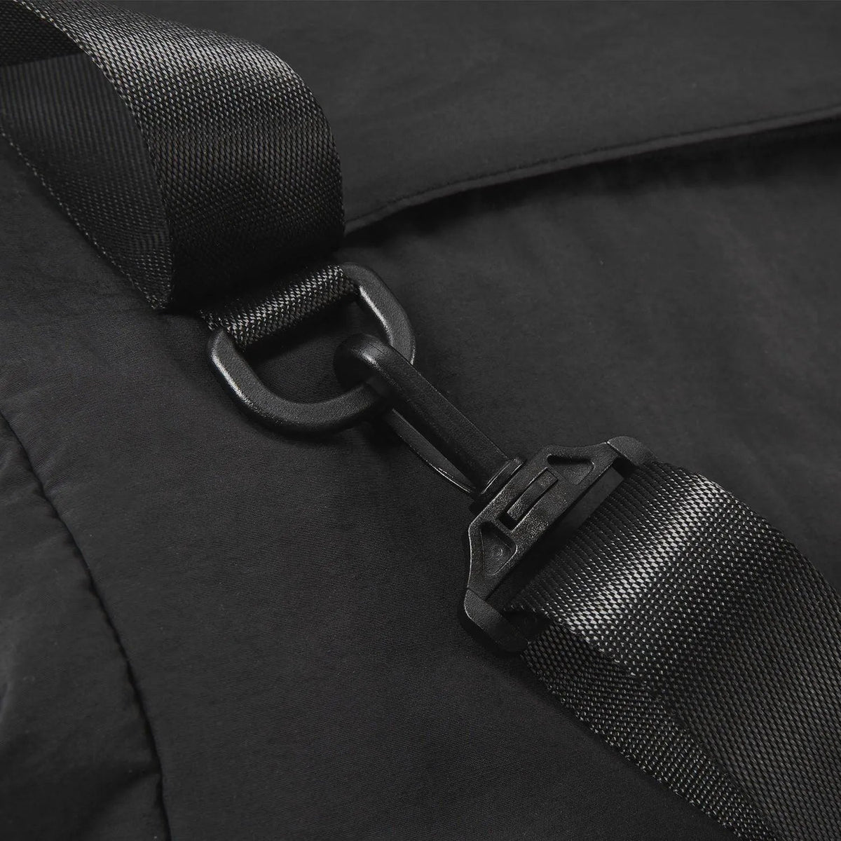 Zoraesque Duffel Black - Image 10