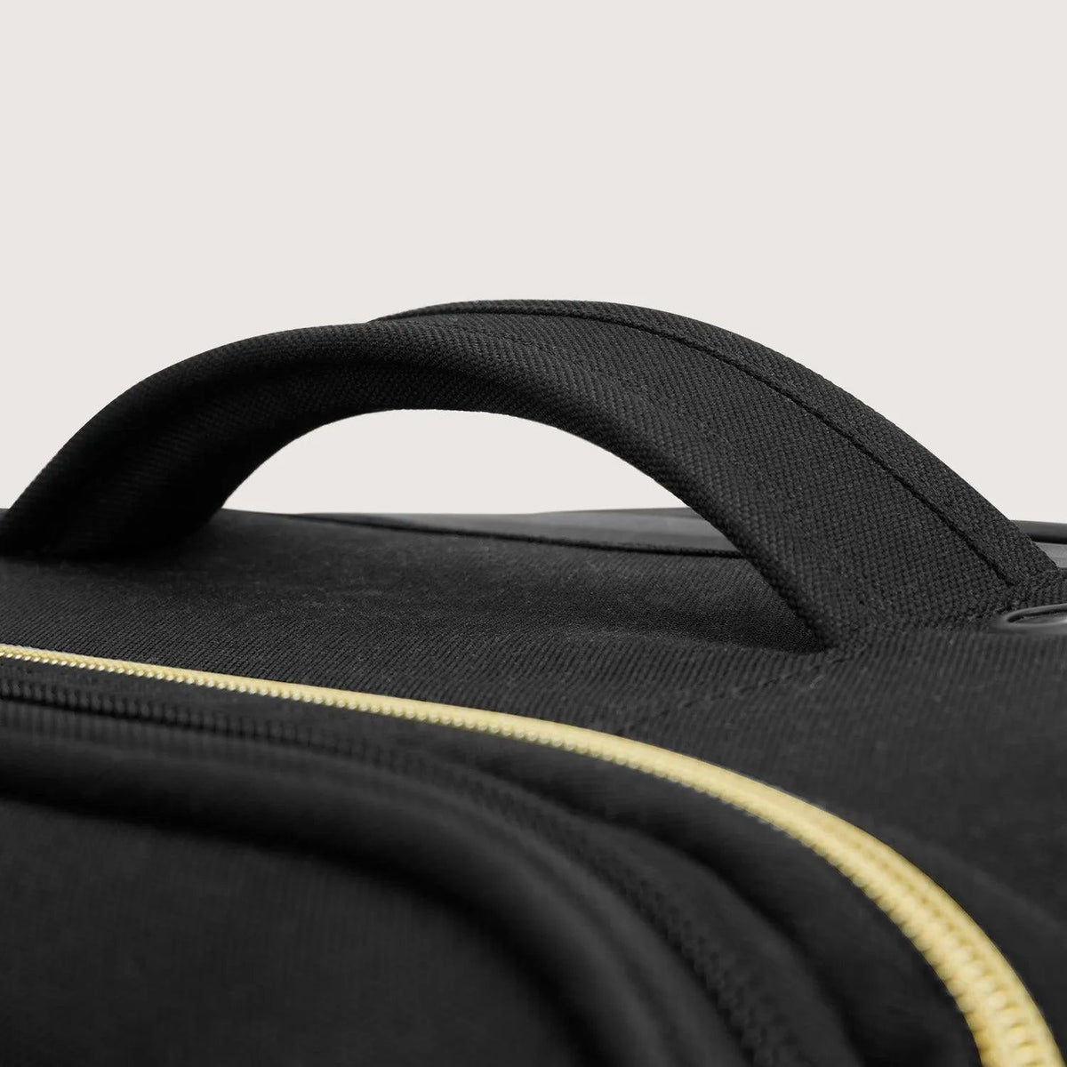 20 Inch Bonchemin Quilted Business & Travel Suitcase - Image 14