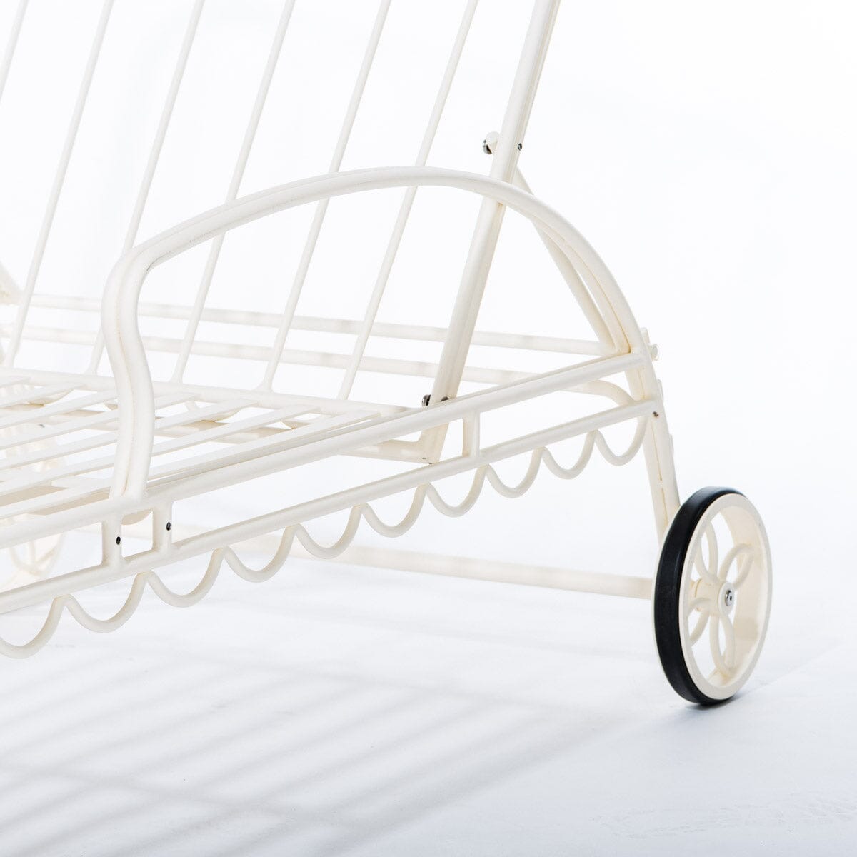 The Al Fresco Sun Lounger Frame - Image 9