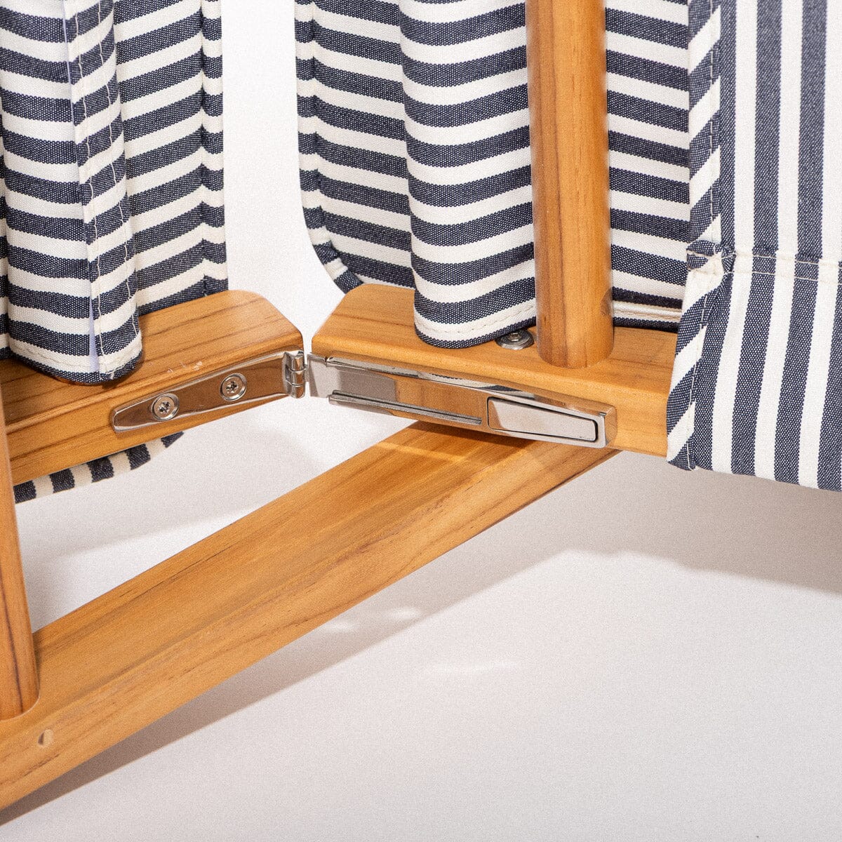 The Club Chair - Image 10