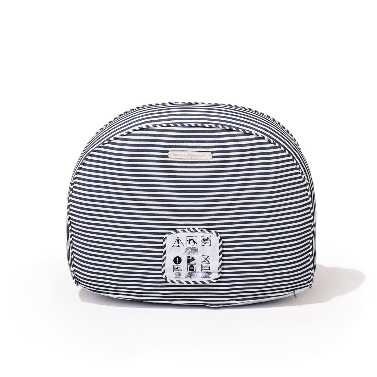 The Pool Lounger - Image 4