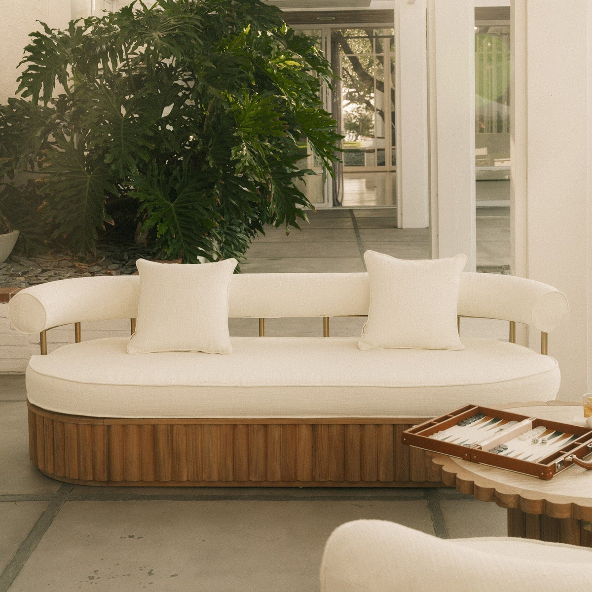 The Daisy Sofa - Image 2
