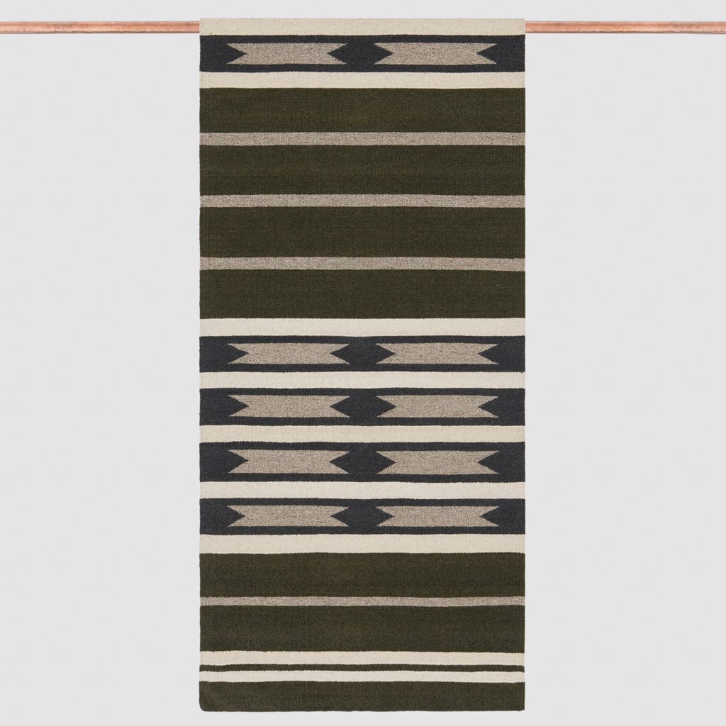 Bandera Handwoven Accent Rug - 2.5' x 8' / Olive