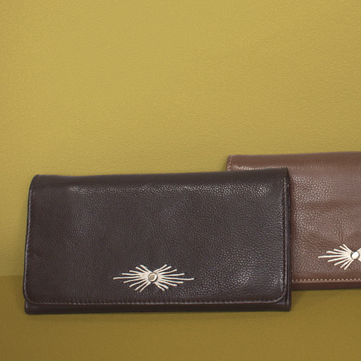 Barb Milled Leather Wallet - Image 4