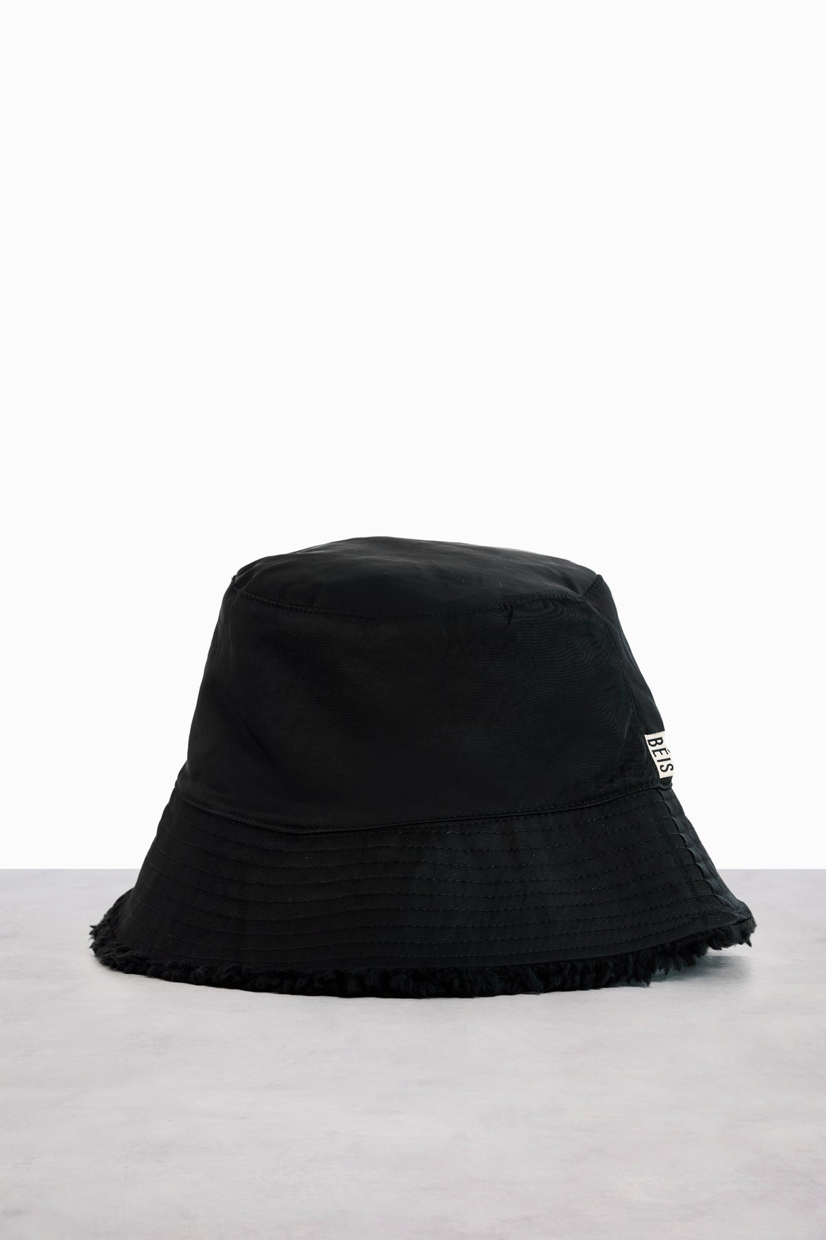 The Bucket Hat in Black - Image 4