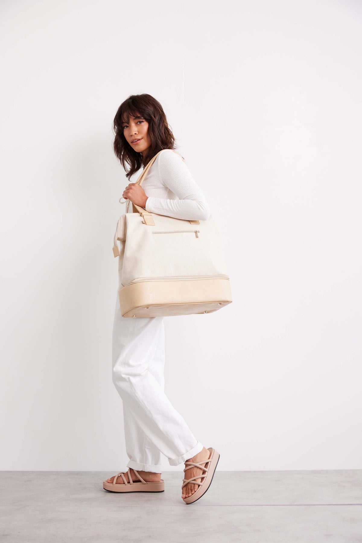 The Mini Weekender in Beige - Image 5