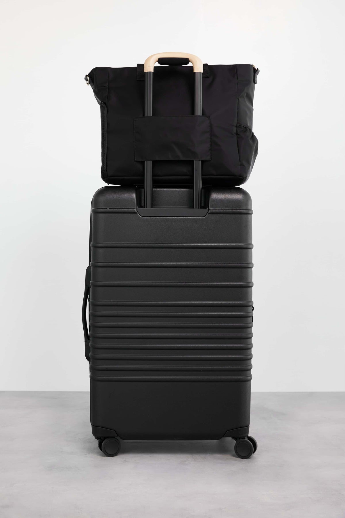 The Pumping Bag in Black - Image 7