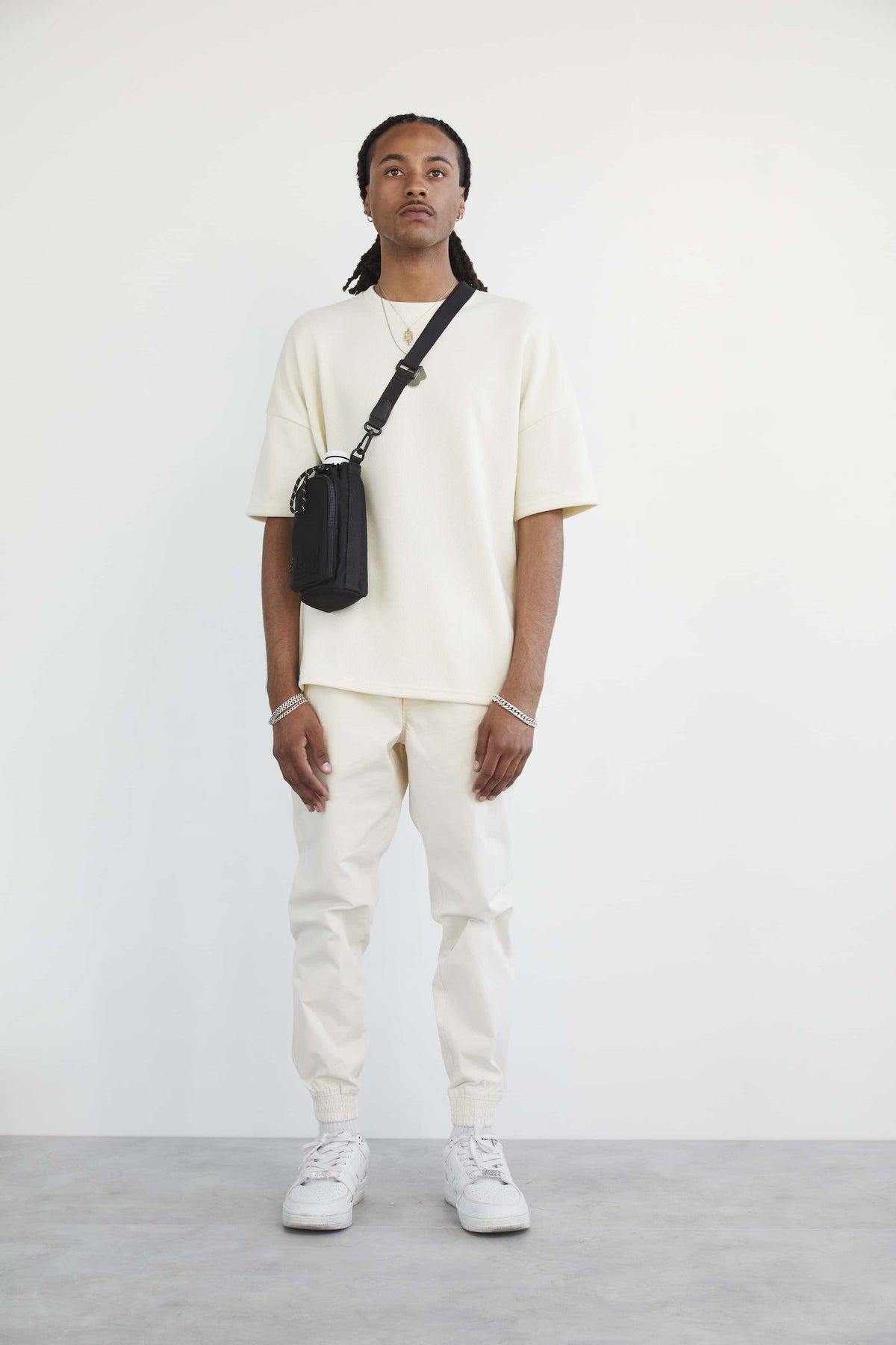 Resale The Water Bottle Sling in Black - Image 2