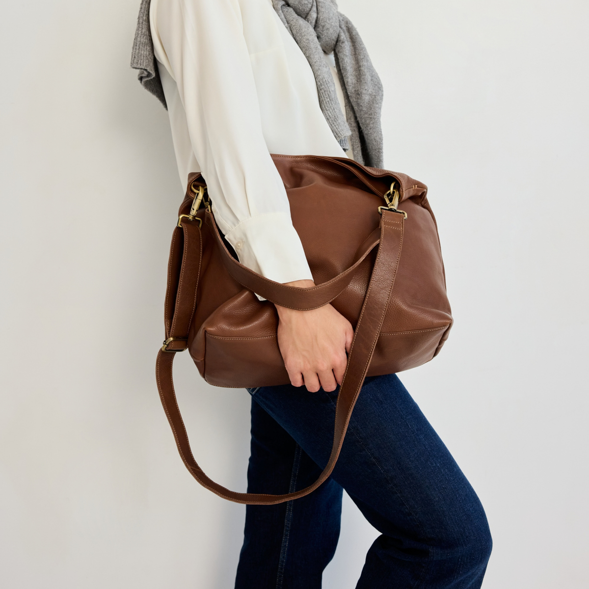 Bree Milled Leather Shoulder Bag - Image 12