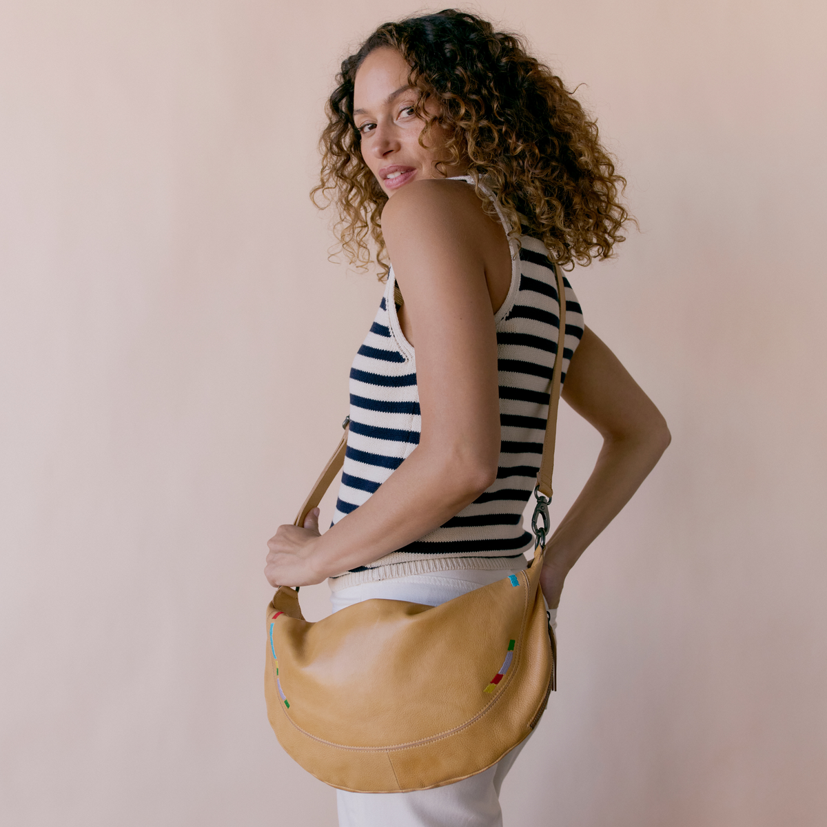 Haven Leather Sling Bag - Image 8