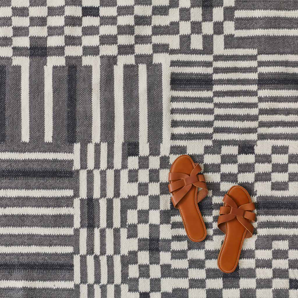 Dayita Handwoven Area Rug - Image 2