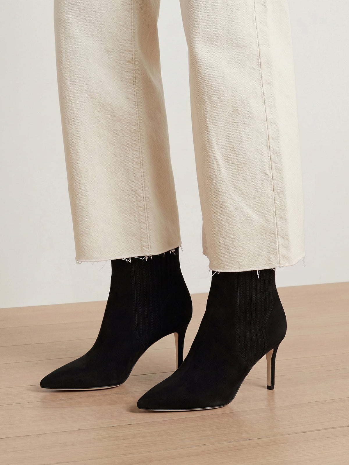Lisa Mid-Heel Ankle Boot - Image 2