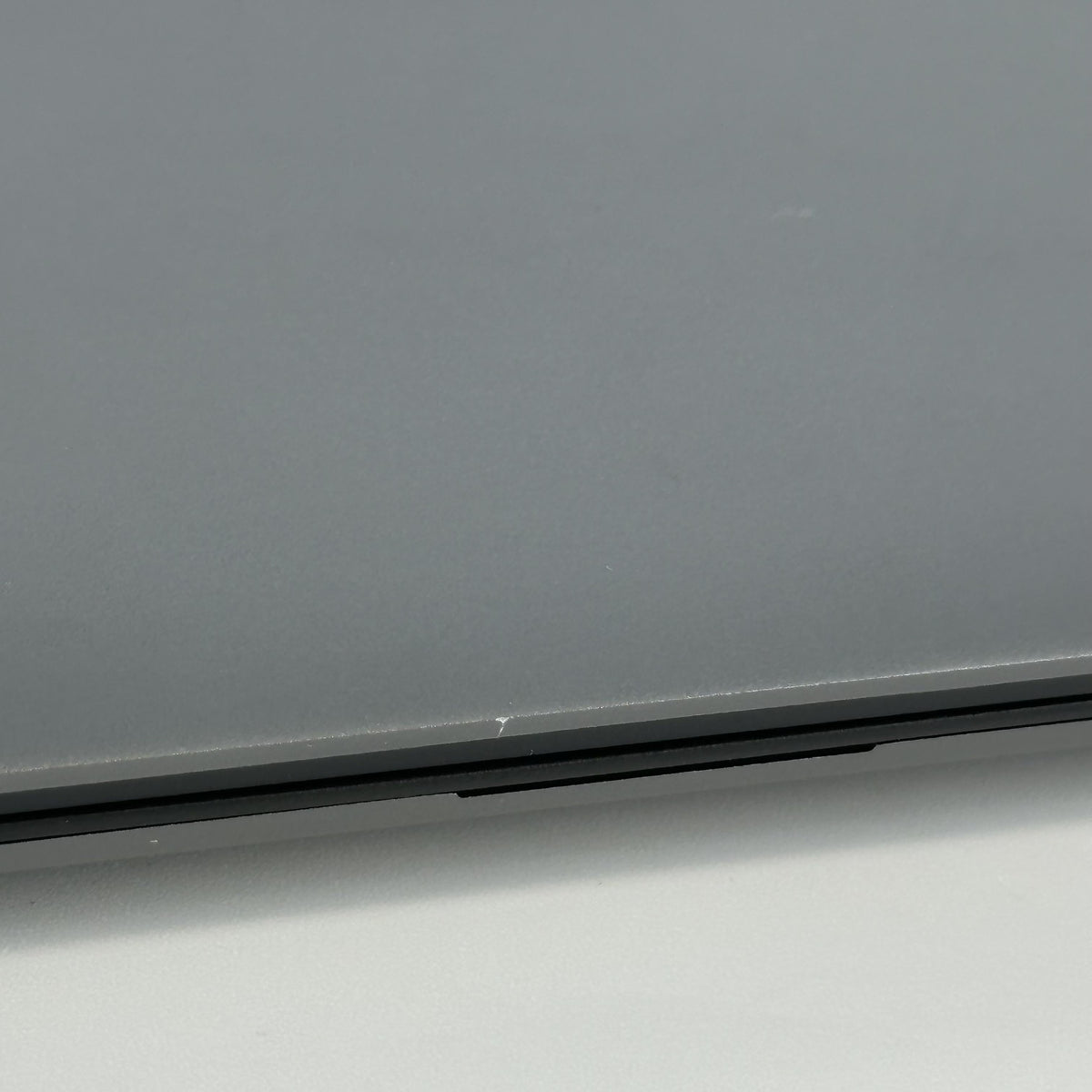 Dell Precision 5470 14 Gray 2.5 GHz Intel Core i9 12th Gen. 32GB RAM 1TB Solid State Drive NVIDIA RTX A1000 4 GB - Image 13