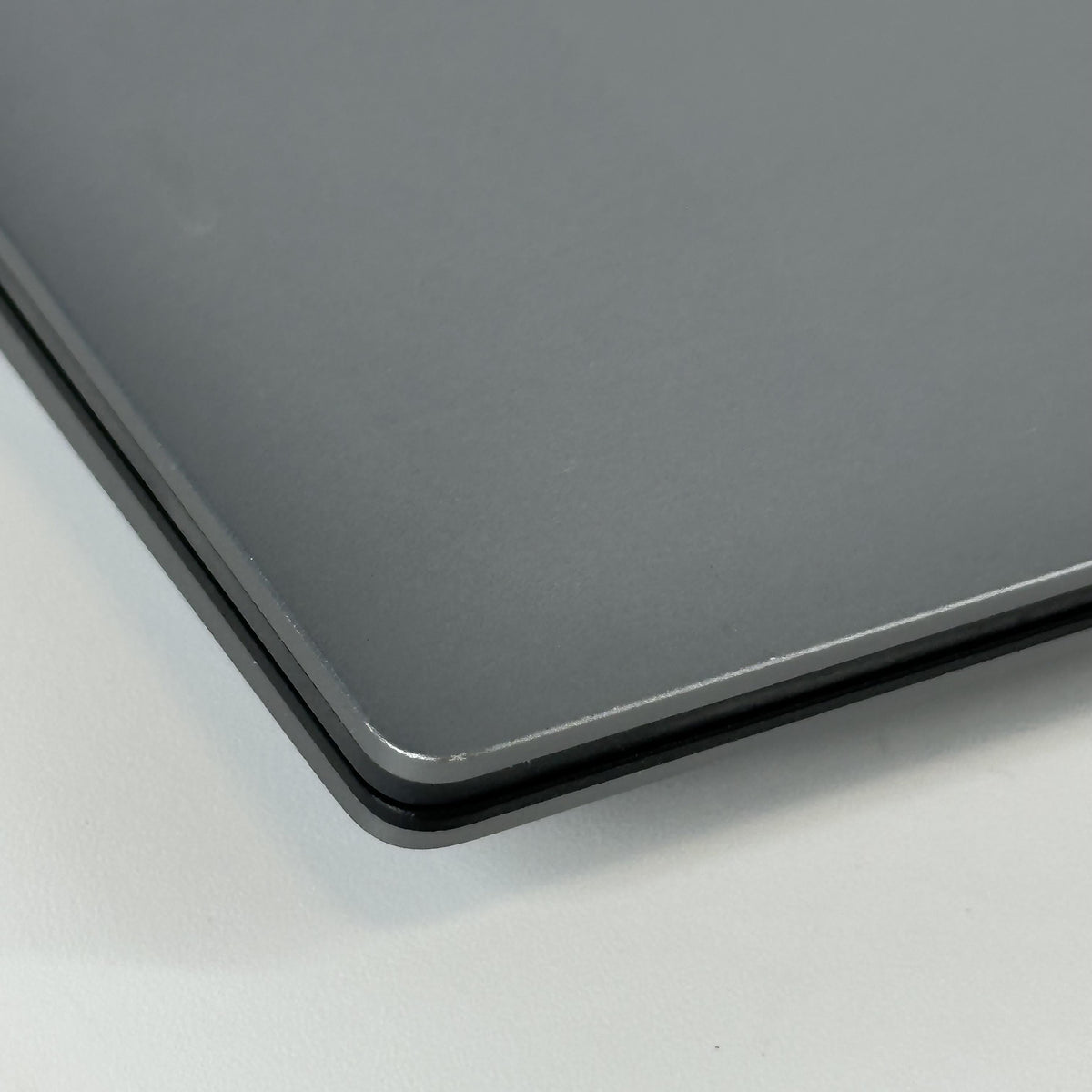 Dell Precision 5570 15.6 Gray 2.4 GHz Intel Core i7 12th Gen. 32GB RAM 256GB Solid State Drive NVIDIA RTX A2000 8 - Image 15