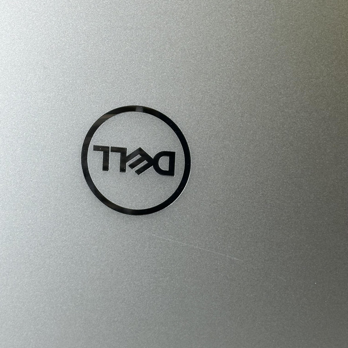 Dell Precision 5570 15.6 Gray 2.4 GHz Intel Core i7 12th Gen. 32GB RAM 256GB Solid State Drive NVIDIA RTX A2000 8 - Image 7