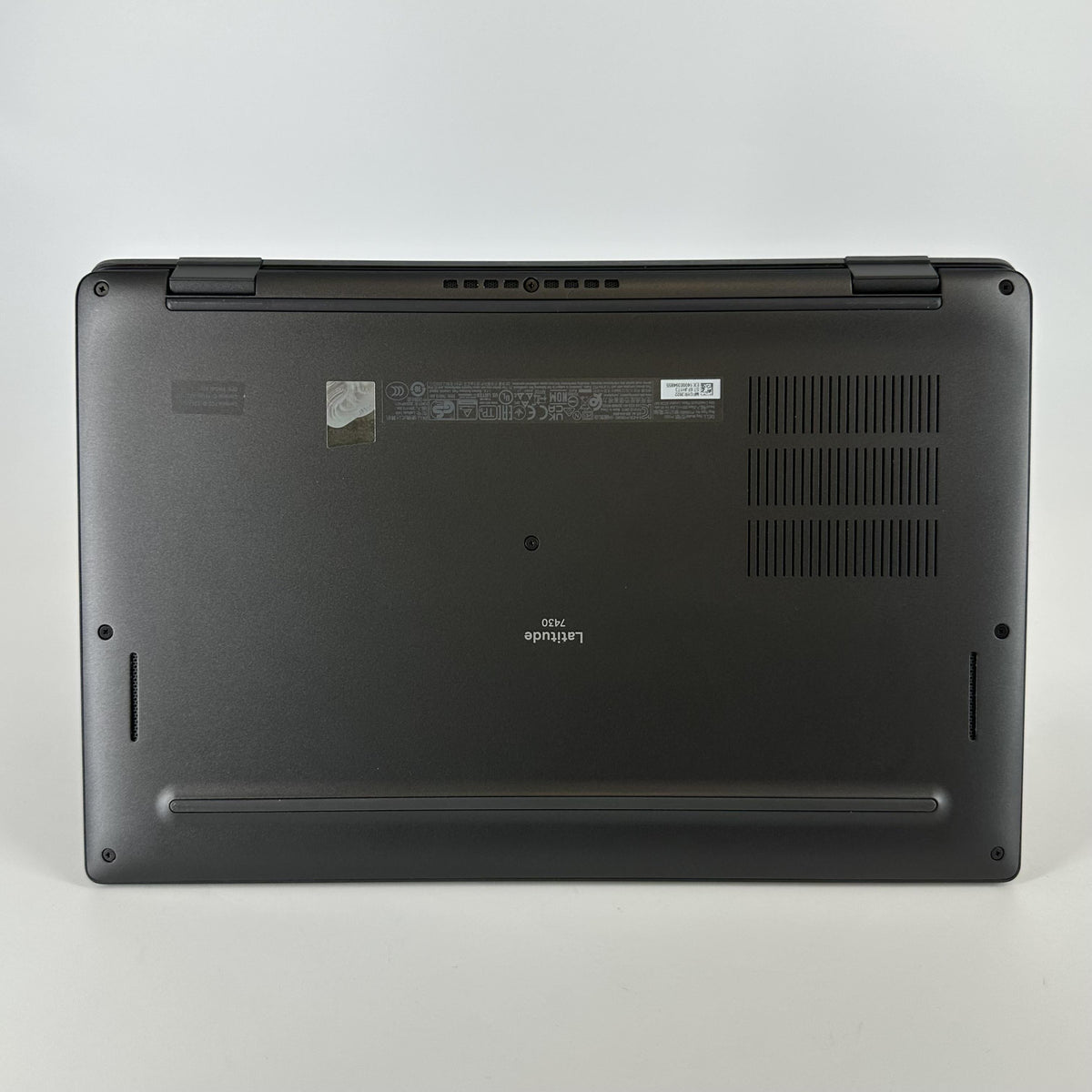 Dell Latitude 7430 14 Gray 1.8 GHz Intel Core i7 12th Gen. 32GB RAM 512GB Solid State Drive - Image 9