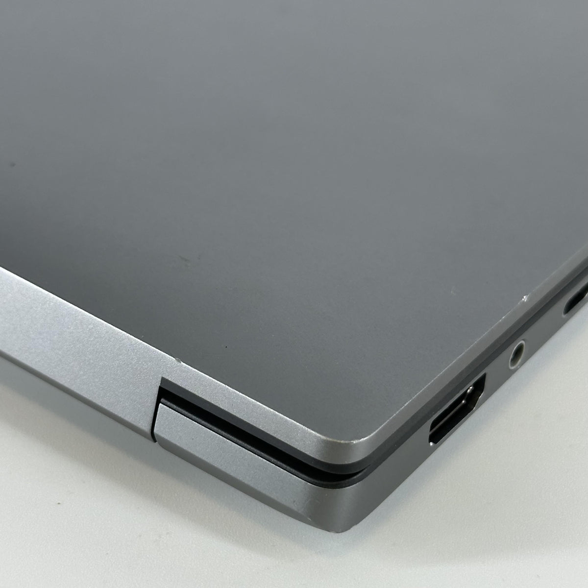 Dell Precision 5690 16 Gray 2.5 GHz Intel Core Ultra 9 64GB RAM 1TB Solid State Drive NVIDIA RTX 4000 Ada 12 GB - Image 15