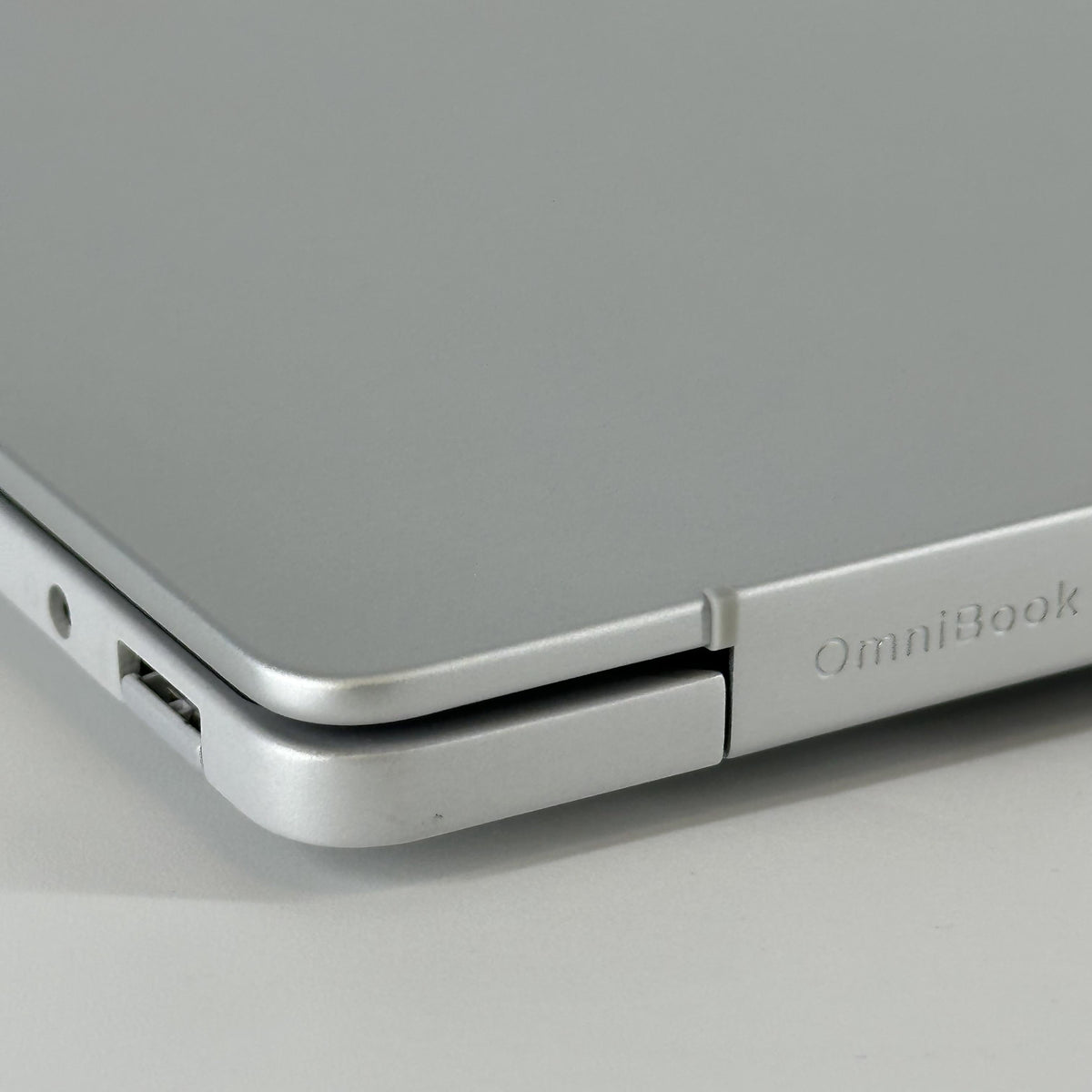 HP OmniBook 5 14 Glacier Silver 3.2 GHz Qualcomm Snapdragon X Plus 16GB RAM 1TB Solid State Drive - Image 13