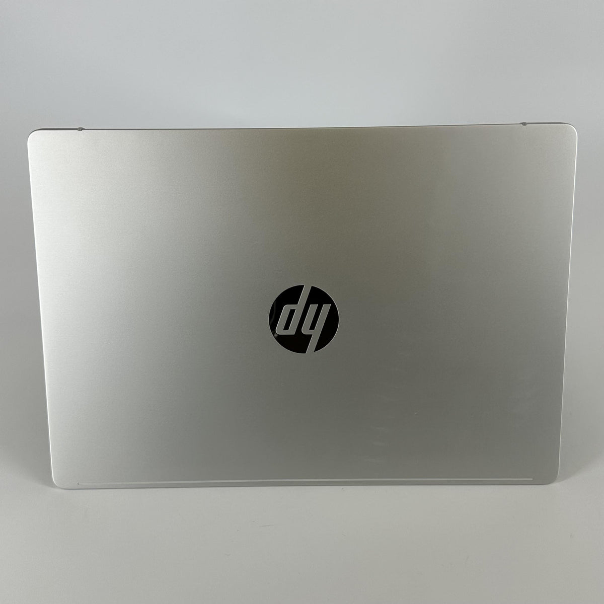 HP OmniBook 5 14 Glacier Silver 3.2 GHz Qualcomm Snapdragon X Plus 16GB RAM 1TB Solid State Drive - Image 5