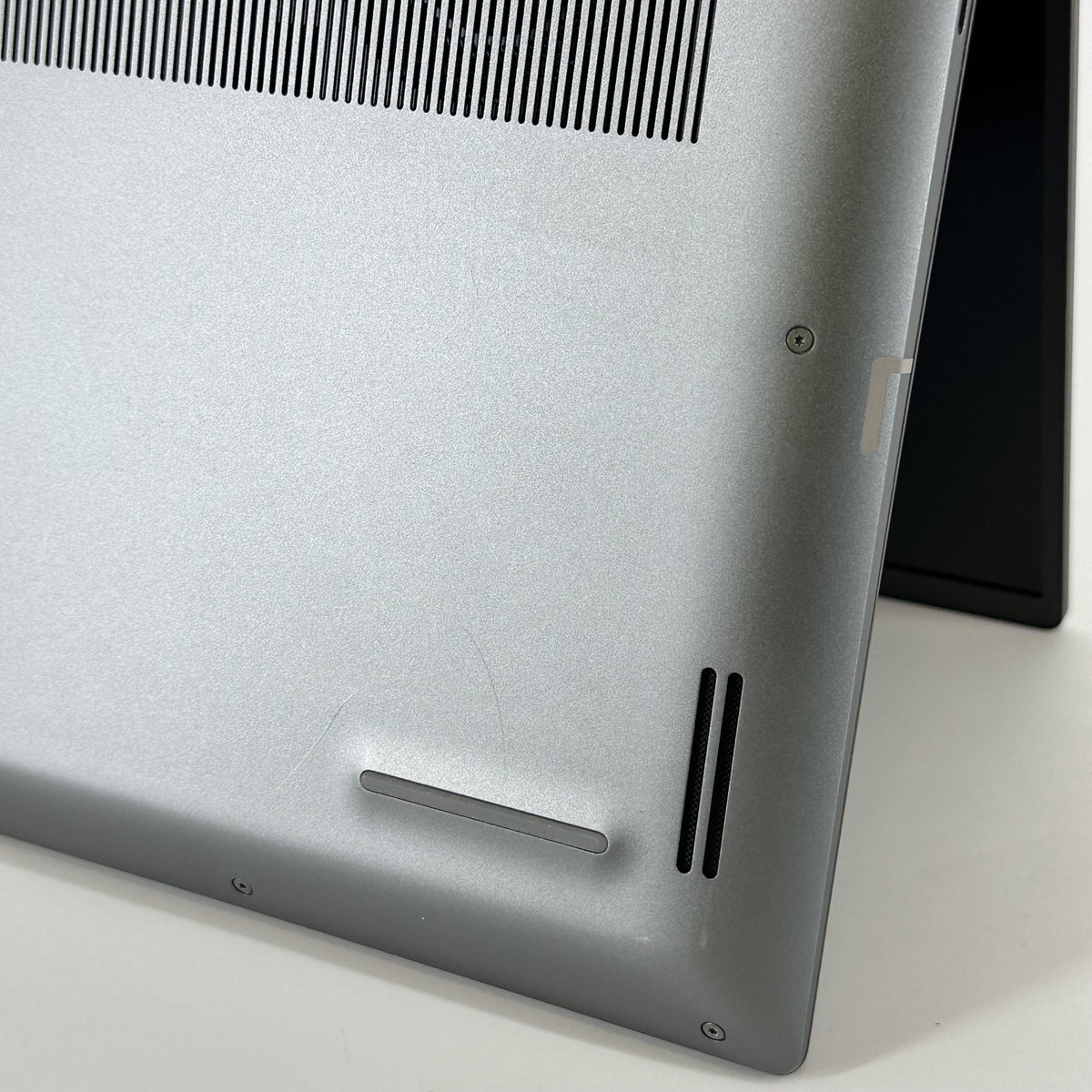 Dell Precision 5680 16 Gray 2.5 GHz Intel Core i7 13th Gen. 32GB RAM 1TB Solid State Drive NVIDIA RTX 2000 Ada 8 - Image 16