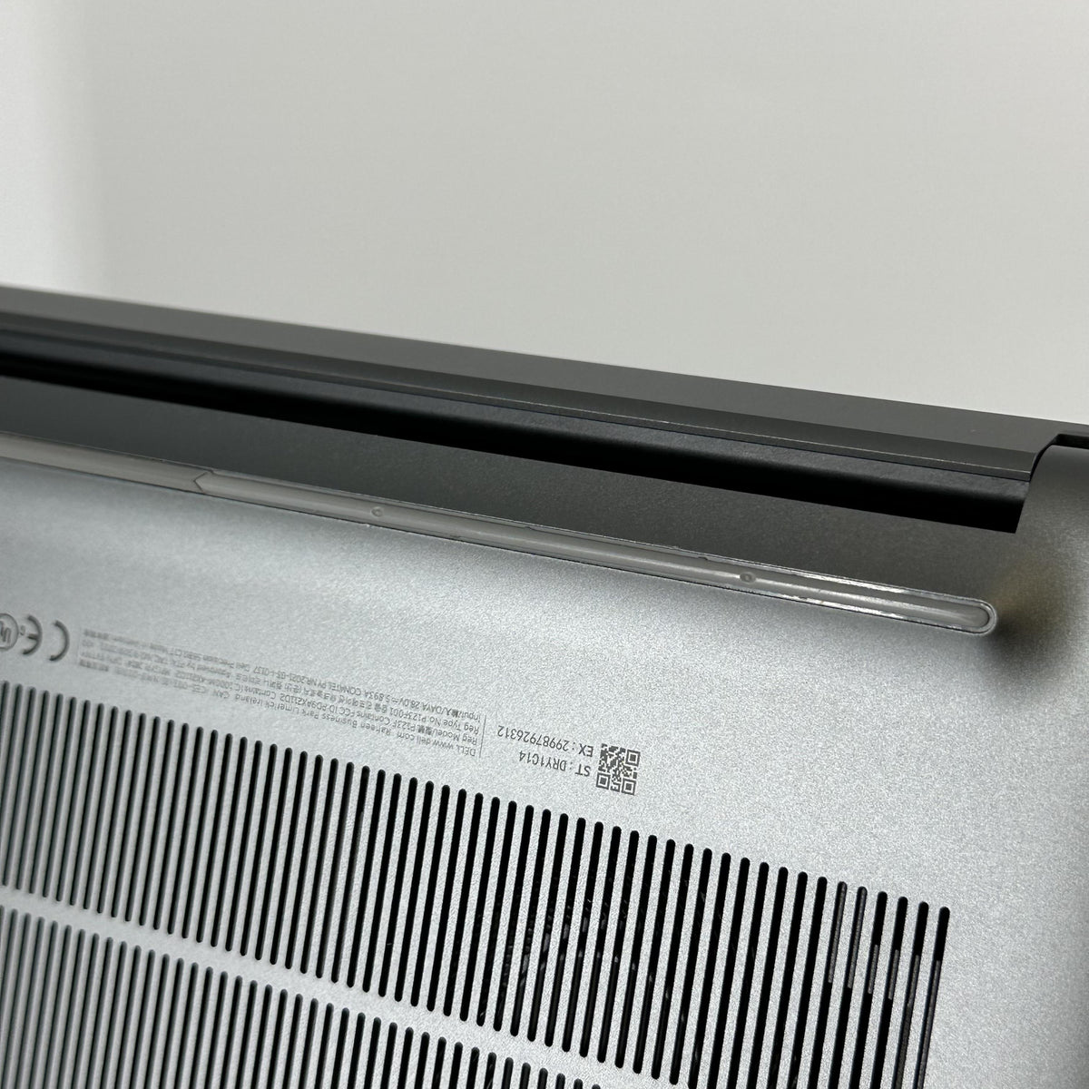 Dell Precision 5680 16 Gray 2.5 GHz Intel Core i7 13th Gen. 32GB RAM 1TB Solid State Drive NVIDIA RTX 2000 Ada 8 - Image 14