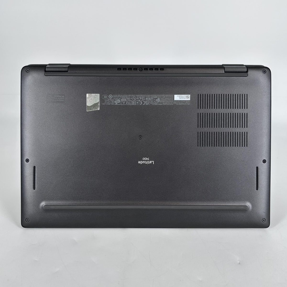 Dell Latitude 7430 14 Gray 1.7 GHz Intel Core i7 12th Gen. 16GB RAM 512GB Solid State Drive - Image 6