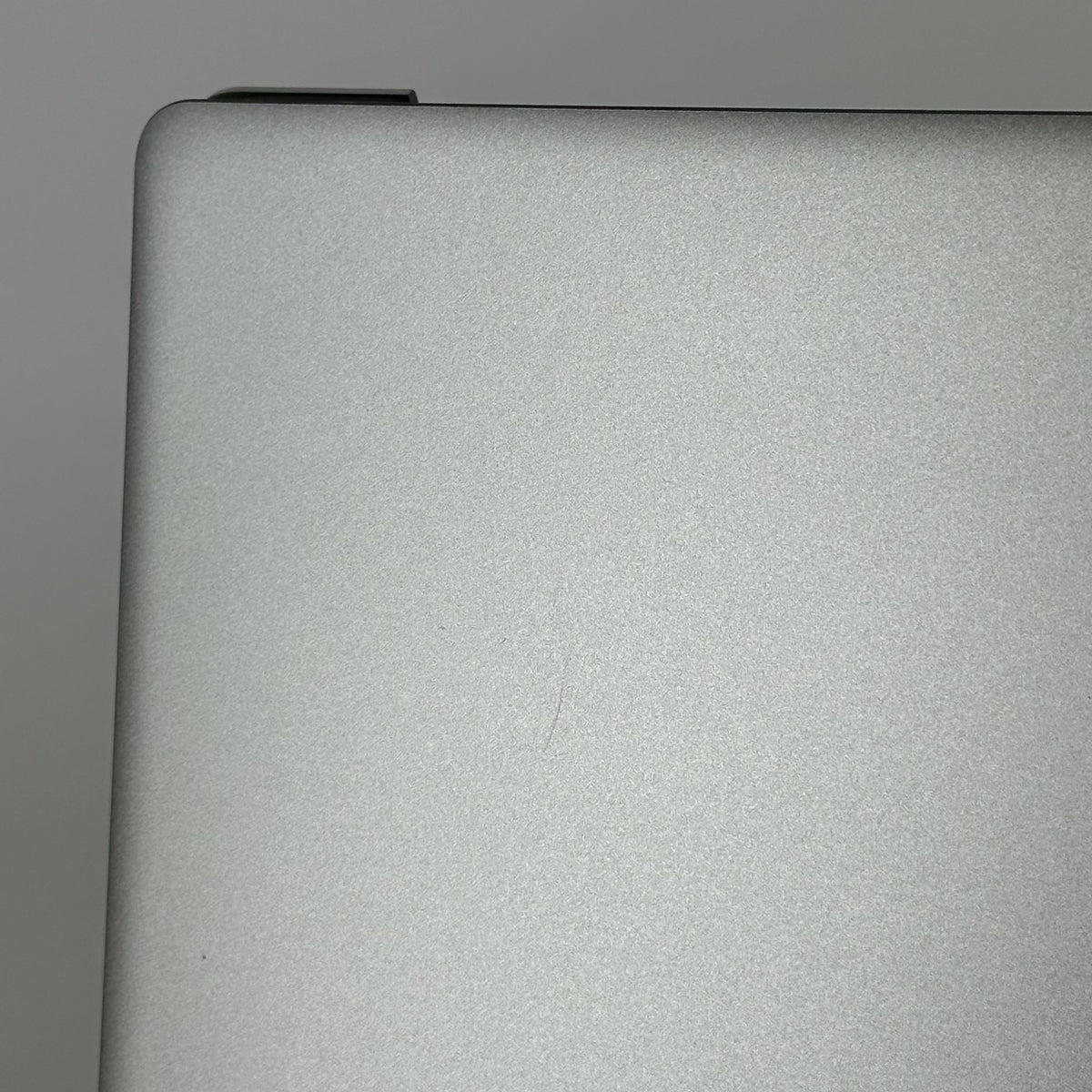 Dell XPS 13 9360 Silver 1.8 GHz Intel Core i7 8th Gen. 16GB RAM 512GB Solid State Drive - Image 6