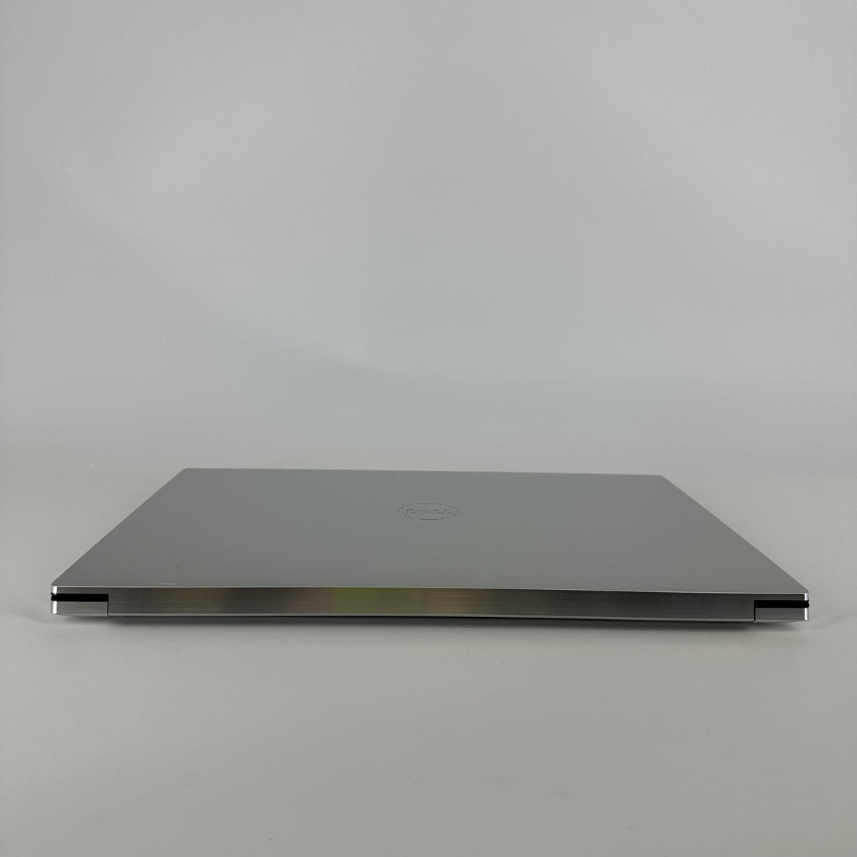 Dell XPS 15 9520 Silver 2.3 GHz Intel Core i7 12th Gen. 32GB RAM 512GB Solid State Drive NVIDIA GeForce RTX 3050 4 - Image 7