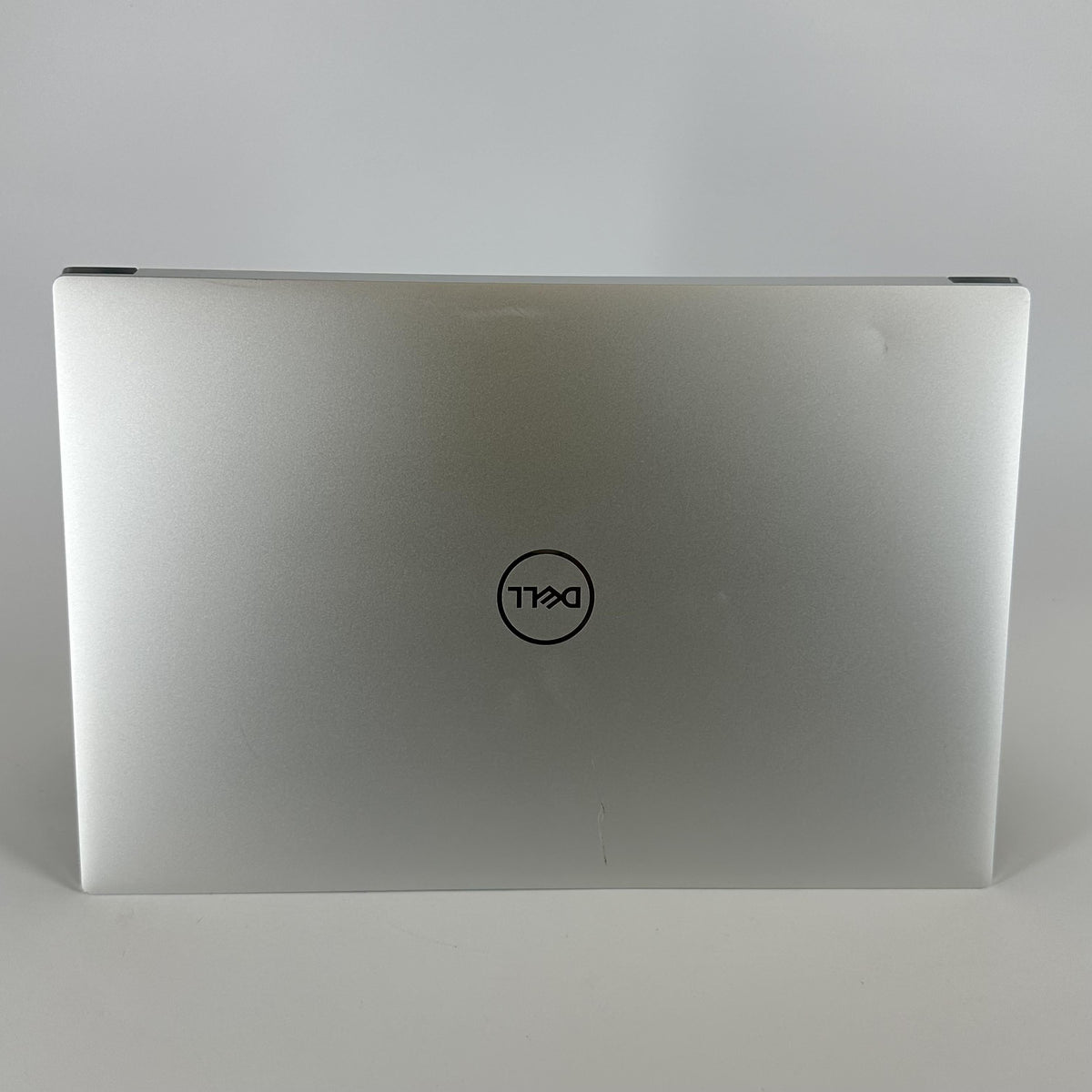 Dell XPS 15 9520 Silver 2.3 GHz Intel Core i7 12th Gen. 32GB RAM 512GB Solid State Drive NVIDIA GeForce RTX 3050 4 - Image 5