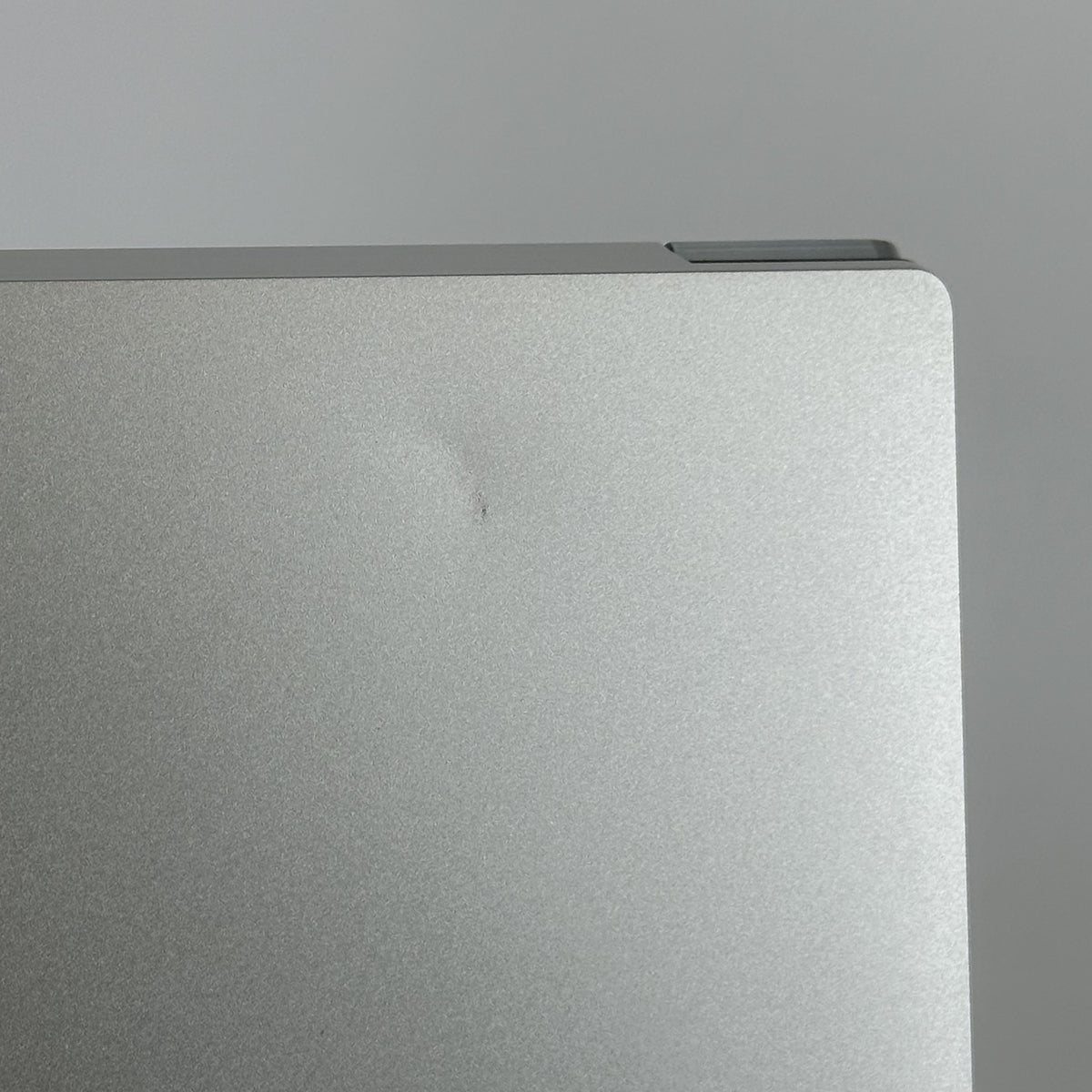 Dell XPS 15 9520 Silver 2.3 GHz Intel Core i7 12th Gen. 32GB RAM 512GB Solid State Drive NVIDIA GeForce RTX 3050 4 - Image 12