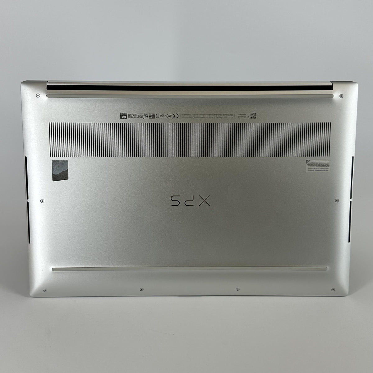 Dell XPS 15 9520 Silver 2.3 GHz Intel Core i7 12th Gen. 32GB RAM 512GB Solid State Drive NVIDIA GeForce RTX 3050 4 - Image 6