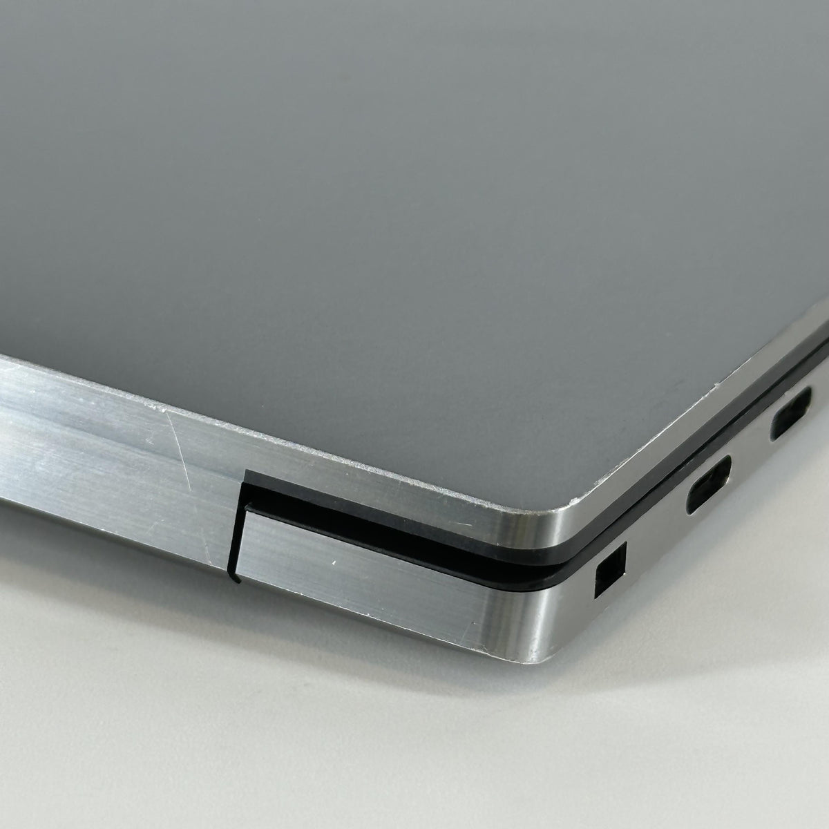 Dell Precision 5560 15.6 Gray 2.3 GHz Intel Core i7 11th Gen. 32GB RAM 512GB Solid State Drive NVIDIA Quadro T1200 - Image 15