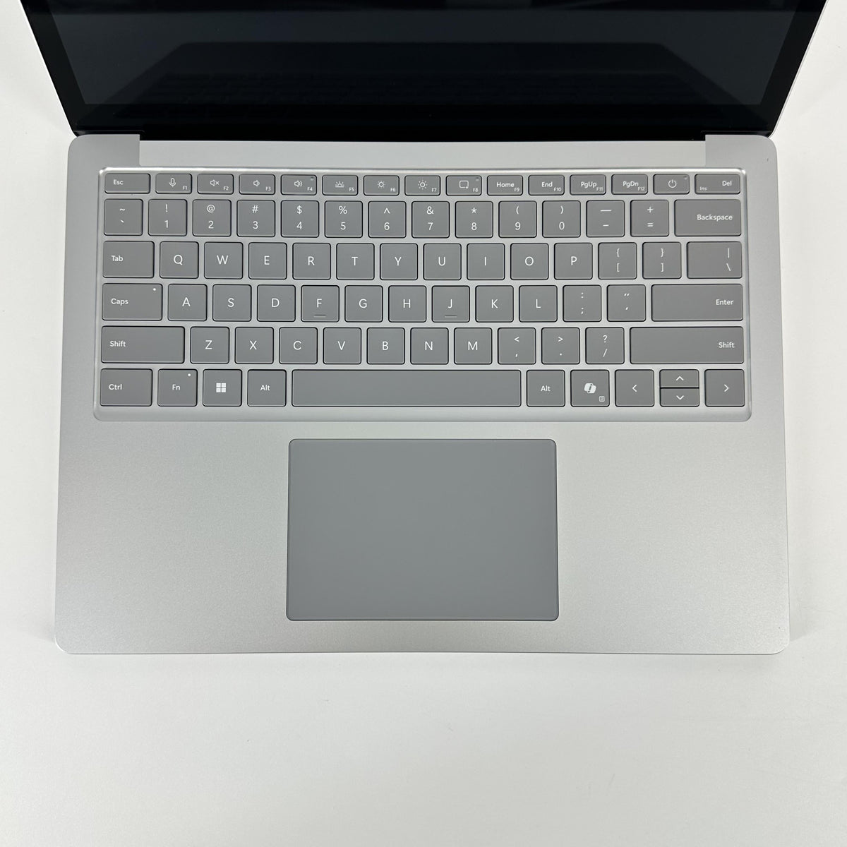 Microsoft Surface Laptop 6 13.5 Platinum 3.8 GHz Intel Core Ultra 7 32GB RAM 1TB Solid State Drive - Image 2