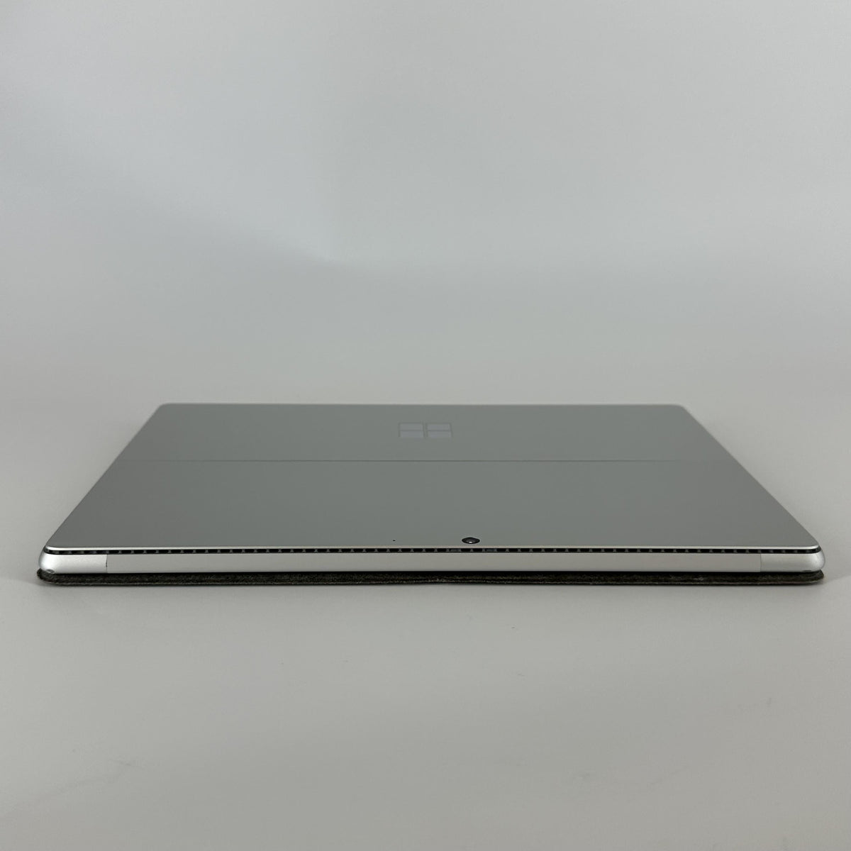 Microsoft Surface Pro 8 13 Silver WiFi 3.0 GHz Intel Core i7 11th Gen. 16GB RAM 512GB Solid State Drive - Image 10