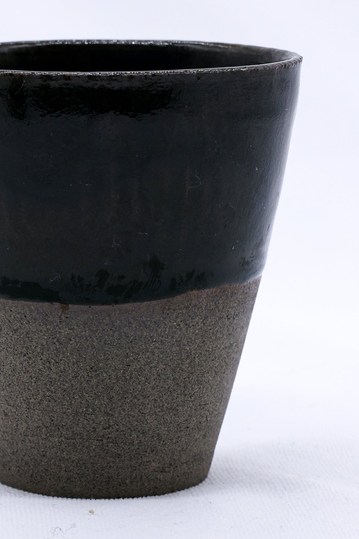 Bluverde Quadra Handmade Ceramic Smoked Grey Stoneware Tall Ceramic Cup - Image 2