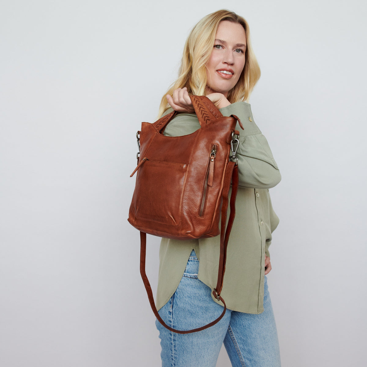 Mason Leather Crossbody Bag - Image 9