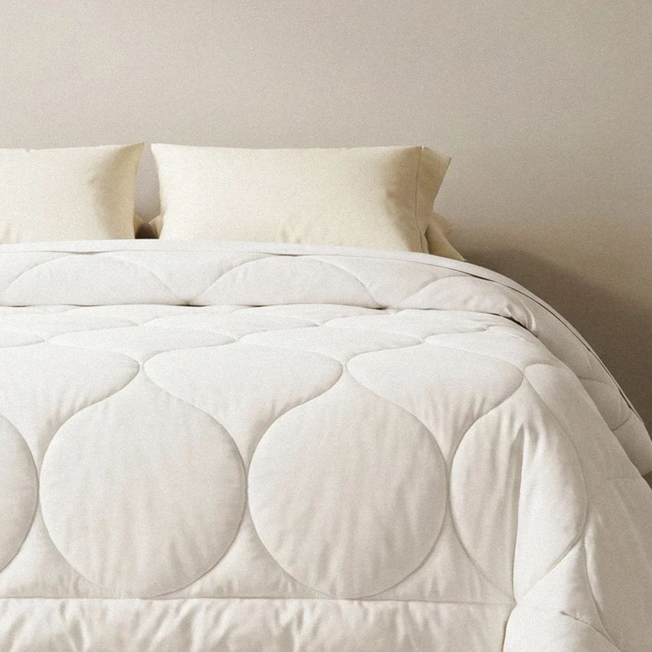 Fluffy comfort without the heat. - Image 39