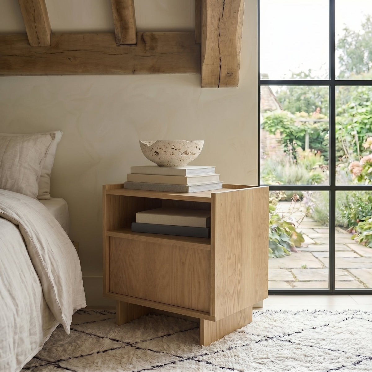 Kanso Oak Bedside Table - Image 4