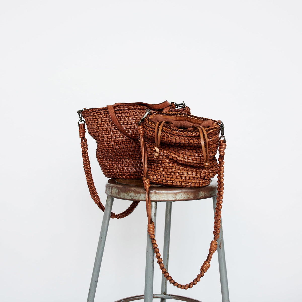 Cate Leather Shoulder Bag - Image 6