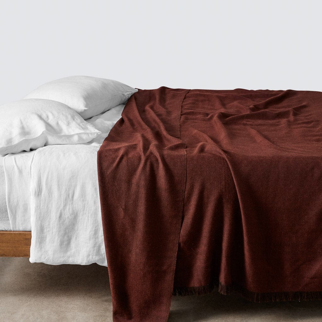 La Calle Alpaca Bed Blanket - Rust