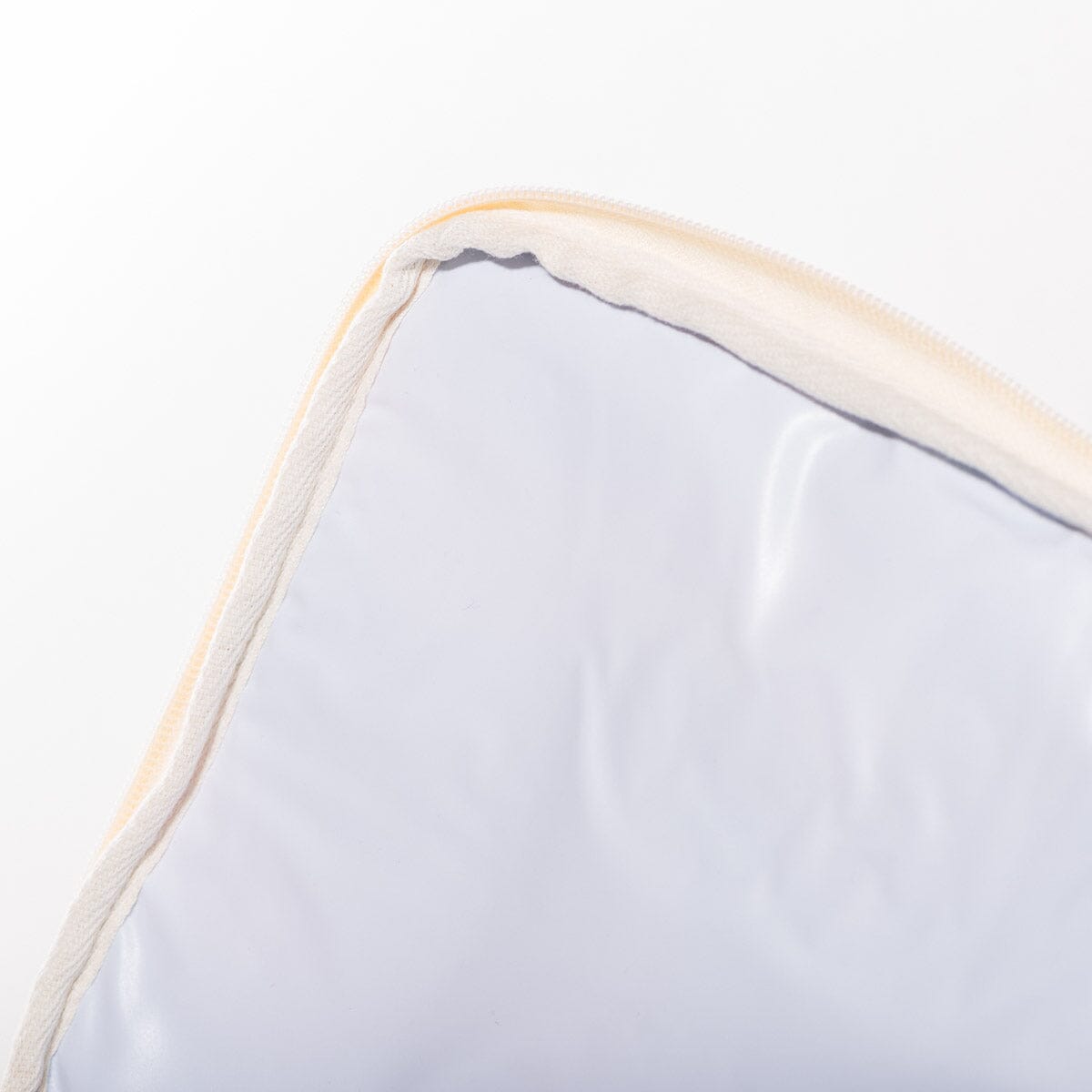 The Volcano Cooler Bag - Image 4