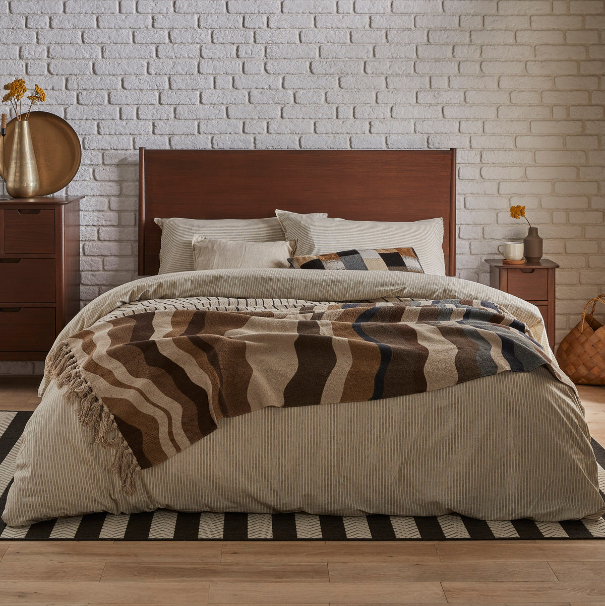 Norway Dark Walnut Double Bed Frame - Image 2